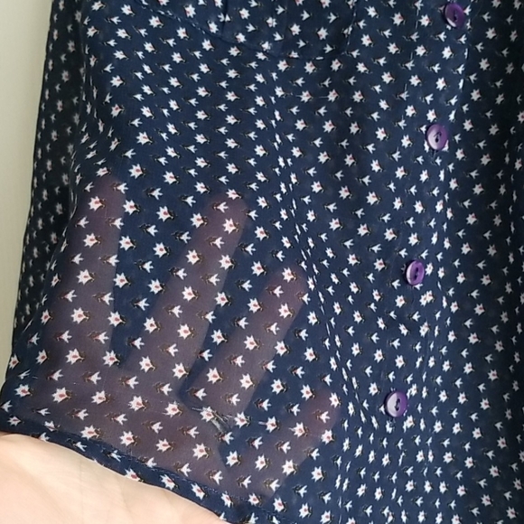 Passport Women's Sheer Blouse - Picture 5 of 7